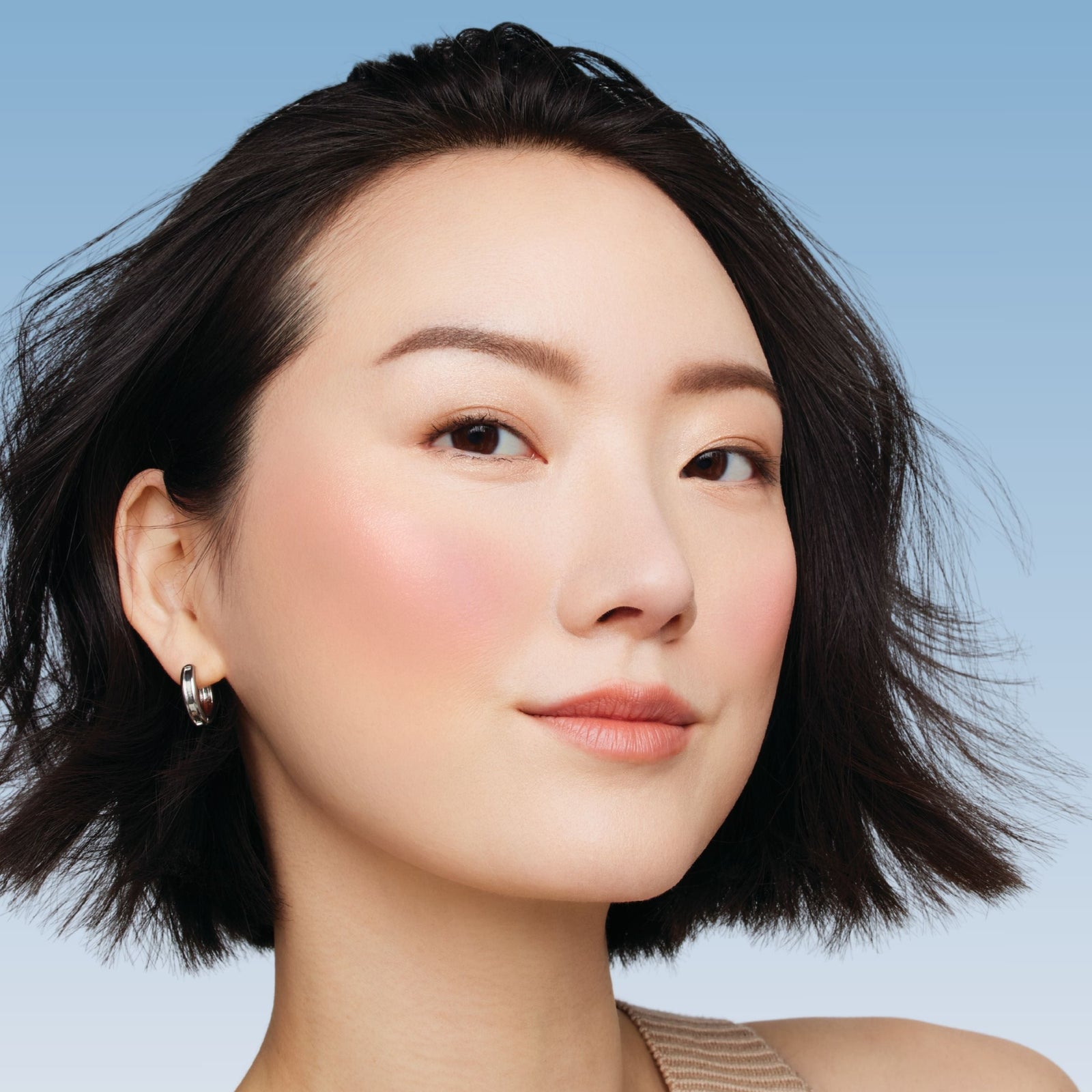 Lightweight makeup
